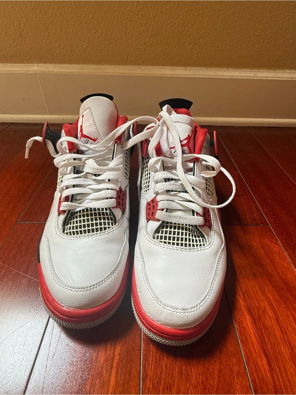 Nike Air Jordan Retro 4 “Fire Red”  2020 Men's Sneaker (Interior Tag Visible)
